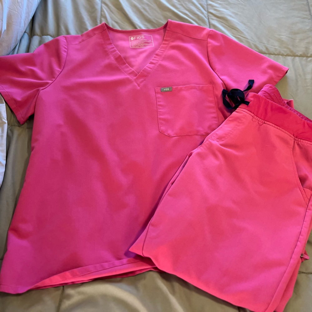 Figs scrubs